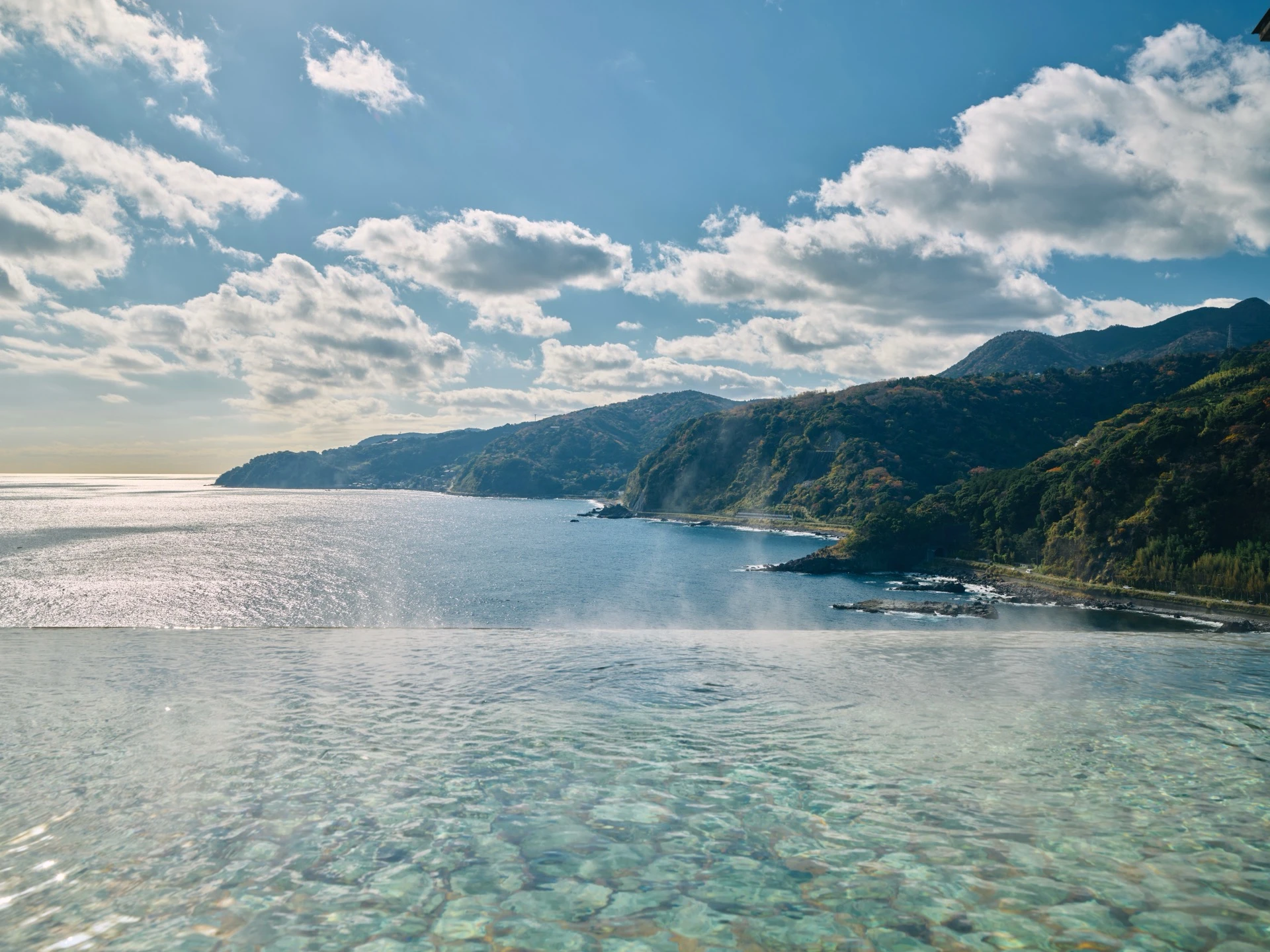 赤沢日帰り温泉館の絶景露天風呂