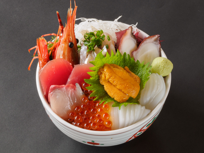 熱海 渚商店街 海鮮丼 ランチ