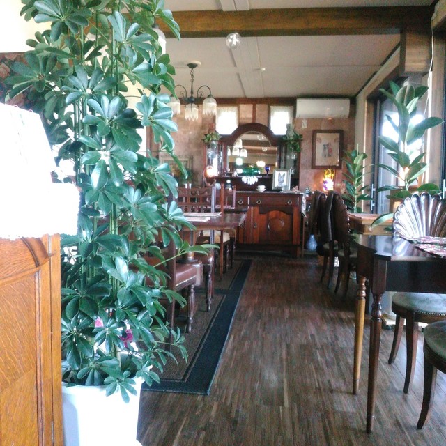 びいどろ茶房 店内