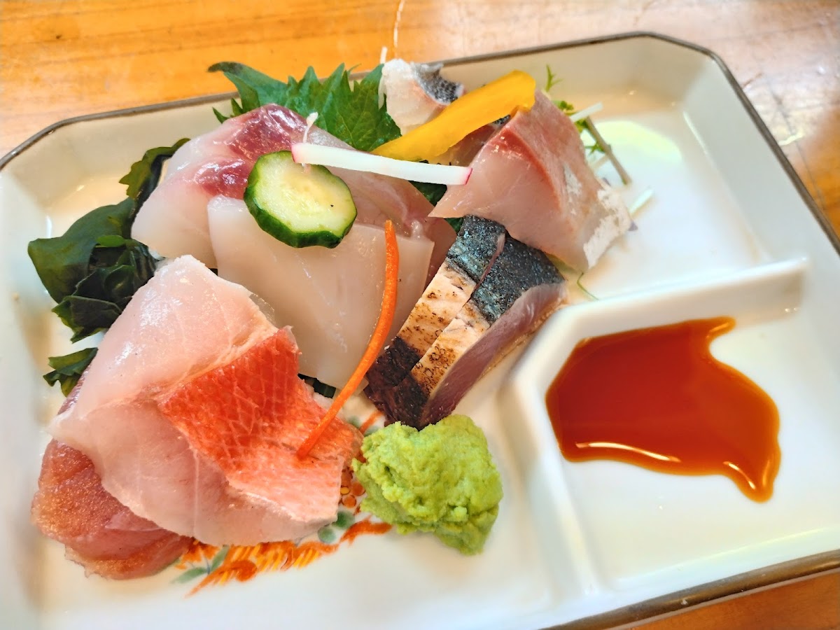 旬の味 ごろさや の金目鯛刺身