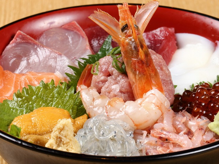 魚河岸丸勝 沼津港 豪華海鮮丼