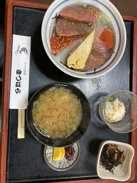 さかな料理まつばらの海鮮丼