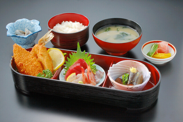 旬膳はな房 海鮮定食
