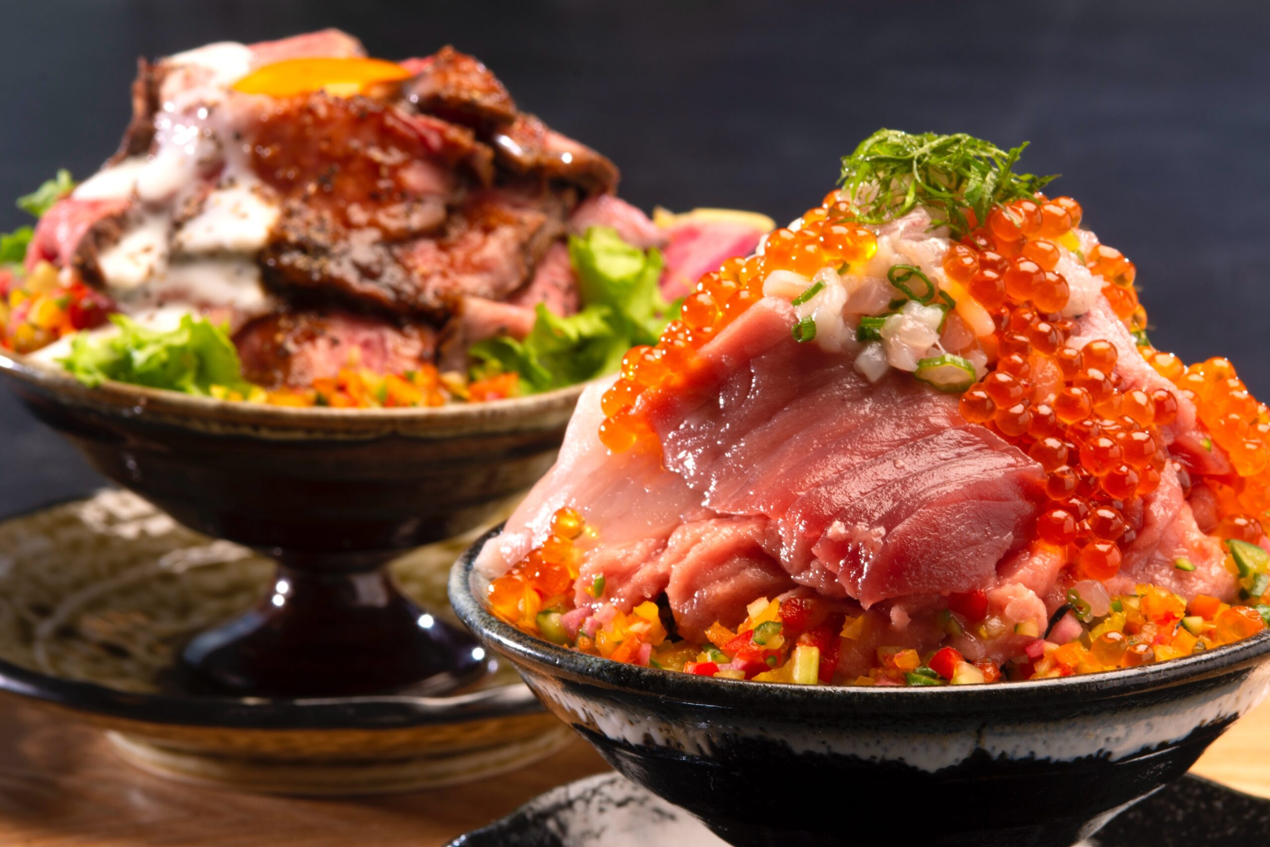 囲炉茶屋の鮮魚をぜいたくに盛った海鮮丼